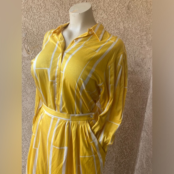 Vintage Jaeger London Yellow Skirt Blouse Set W/Pockets - Picture 4 of 15